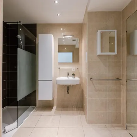 Huswell - Cozy Seaside With Terrace In Apartment