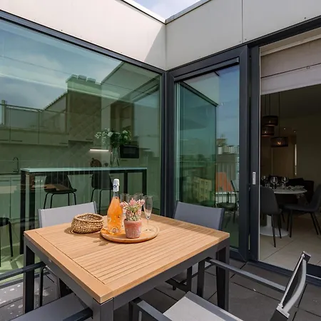 Huswell - Cozy Seaside With Terrace In Apartment *