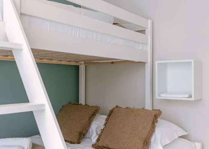 Huswell - Cozy Seaside With Terrace In